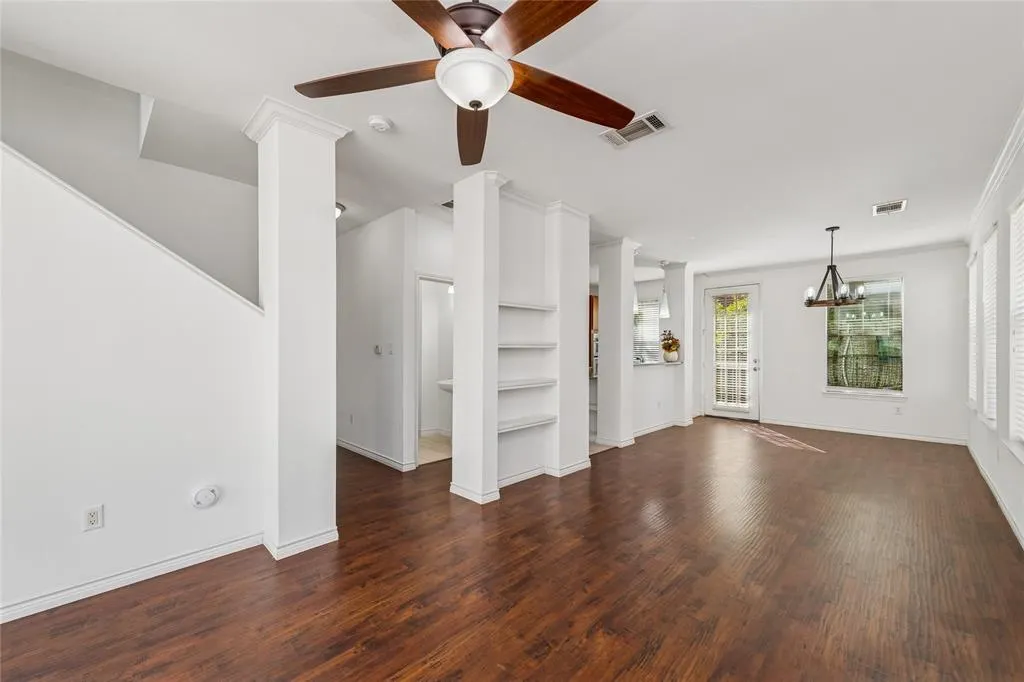 2115 Grove Park Lane