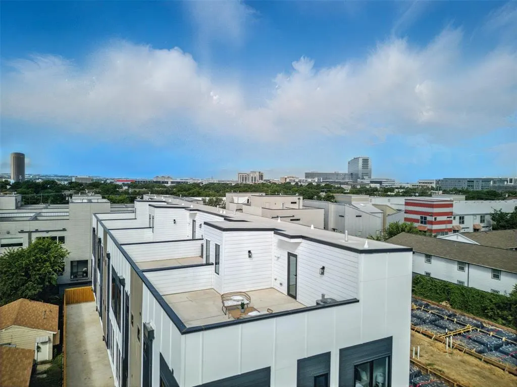 4611 Fairmount Street, #102