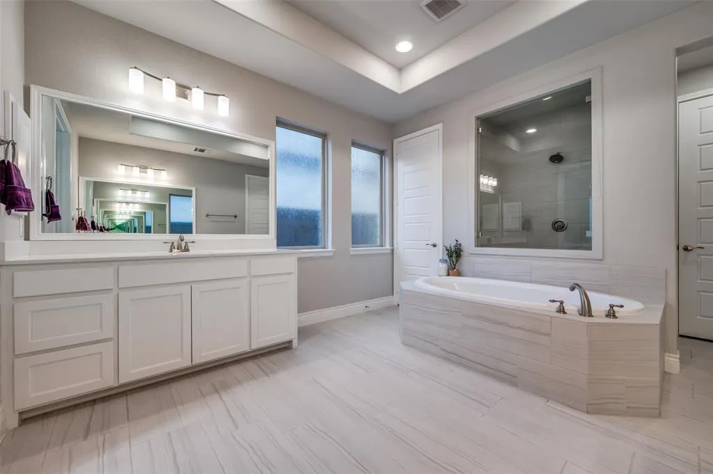 3127 Lexington Drive