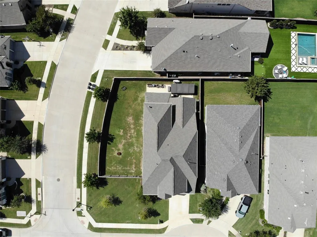 3127 Lexington Drive