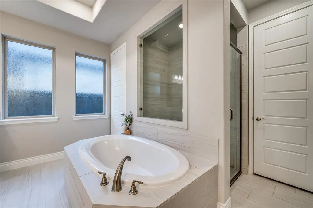 3127 Lexington Drive
