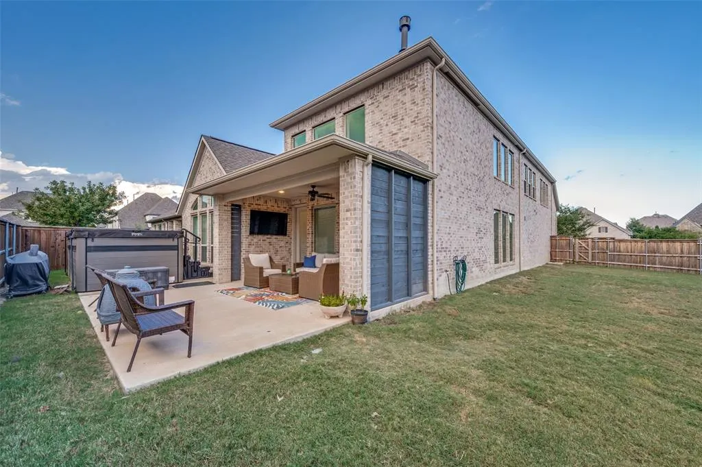 3127 Lexington Drive