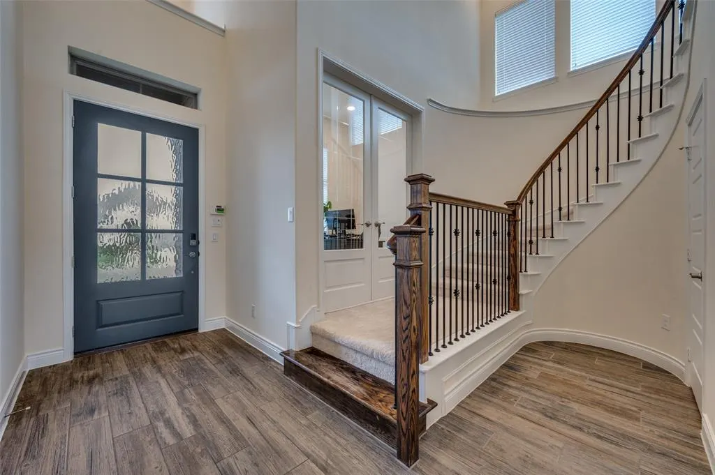 3127 Lexington Drive