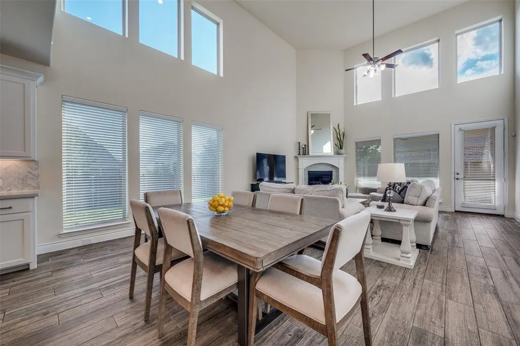 3127 Lexington Drive