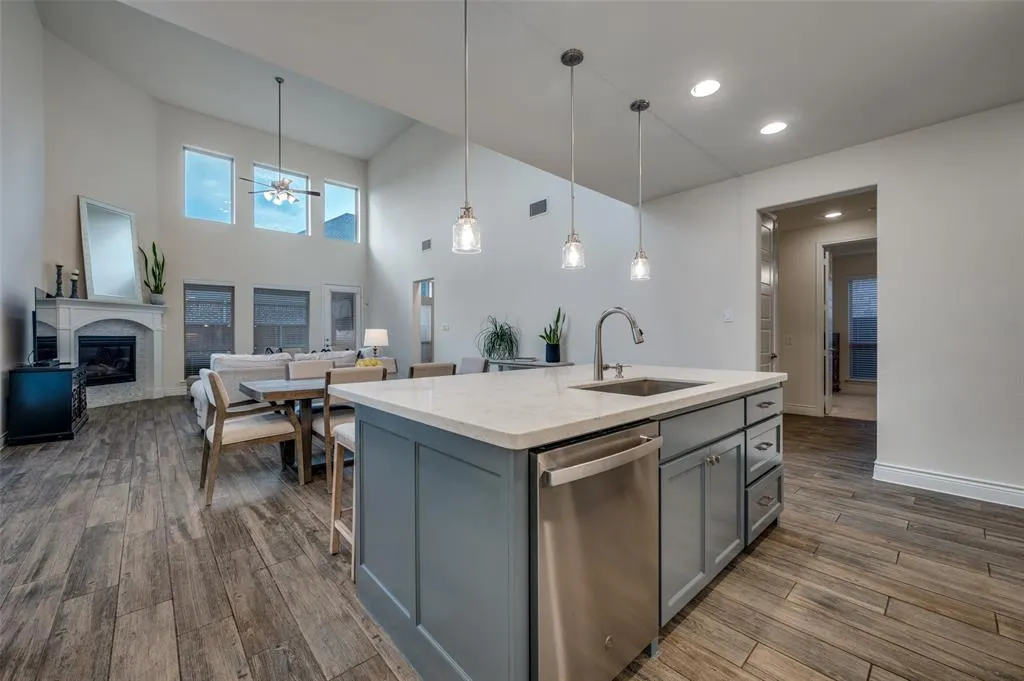 3127 Lexington Drive