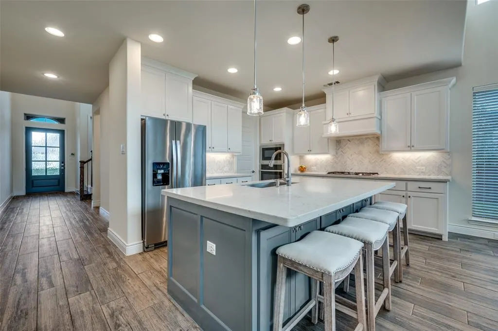 3127 Lexington Drive