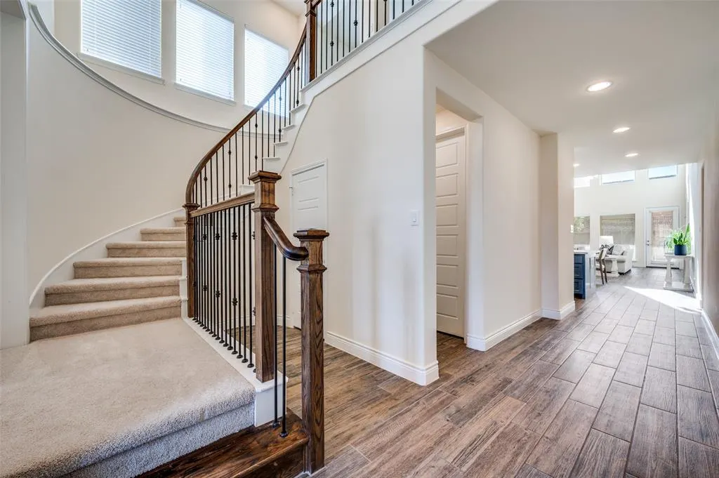 3127 Lexington Drive