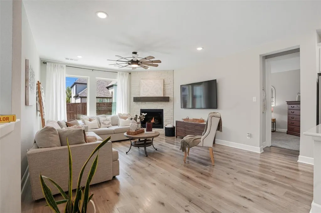 4113 Gainesway Lane