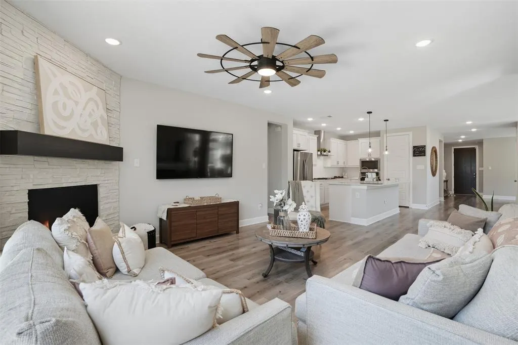 4113 Gainesway Lane