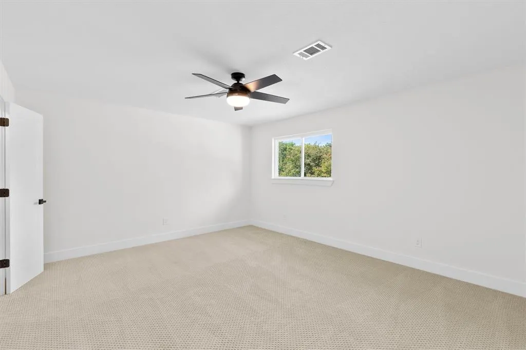 2629 W Prairie Creek Drive