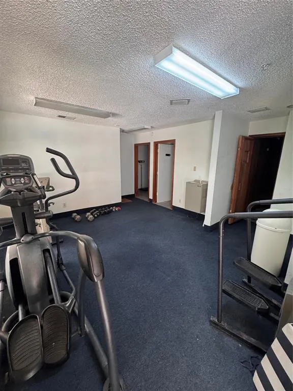 4800 W Lovers Lane, #212