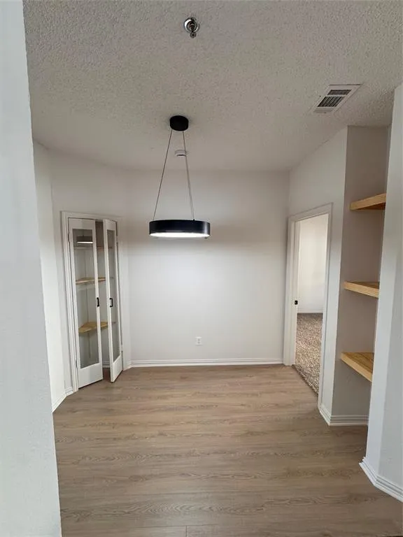 4800 W Lovers Lane, #212
