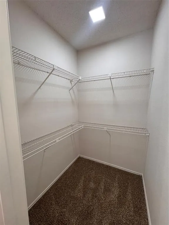 4800 W Lovers Lane, #212