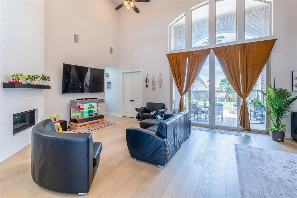 1712 Hanoverian Lane