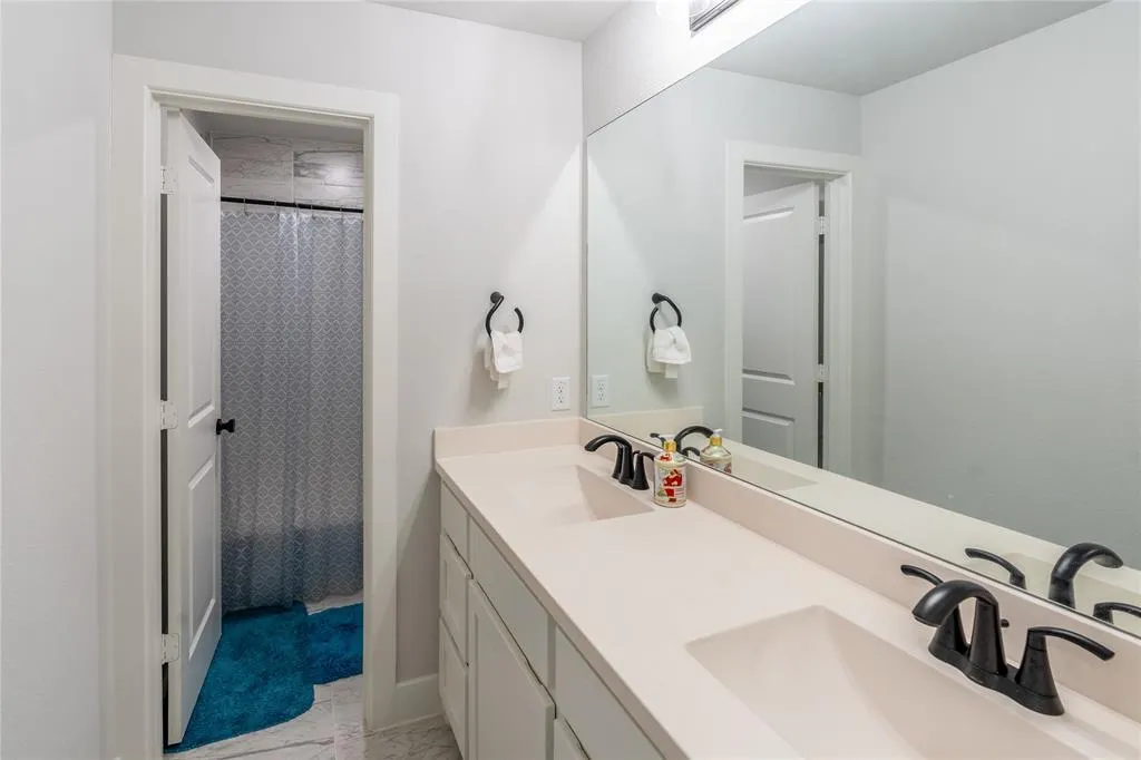 1712 Hanoverian Lane