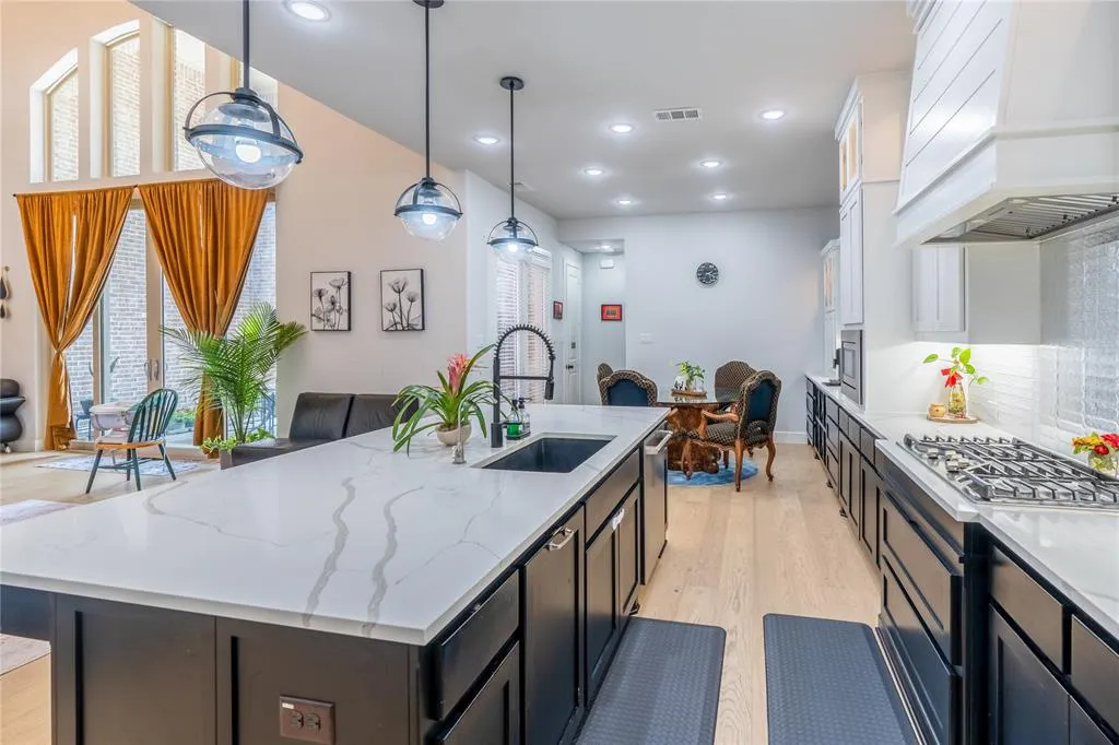 1712 Hanoverian Lane