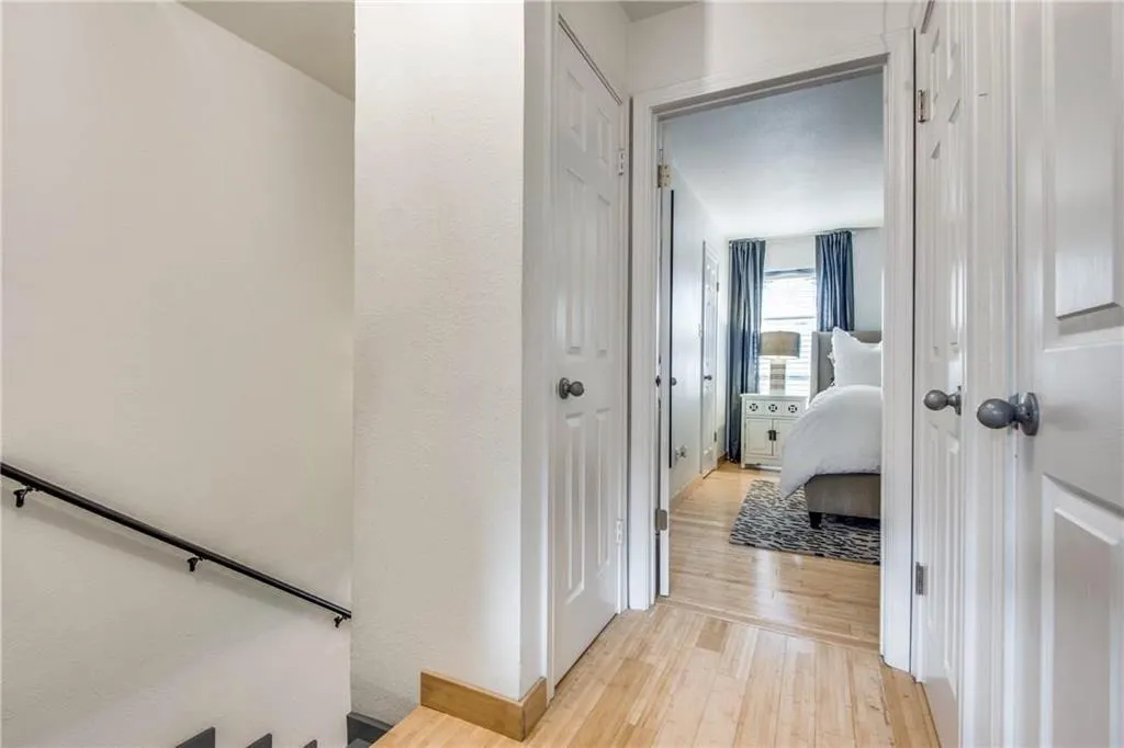 4229 Cole Avenue, #105