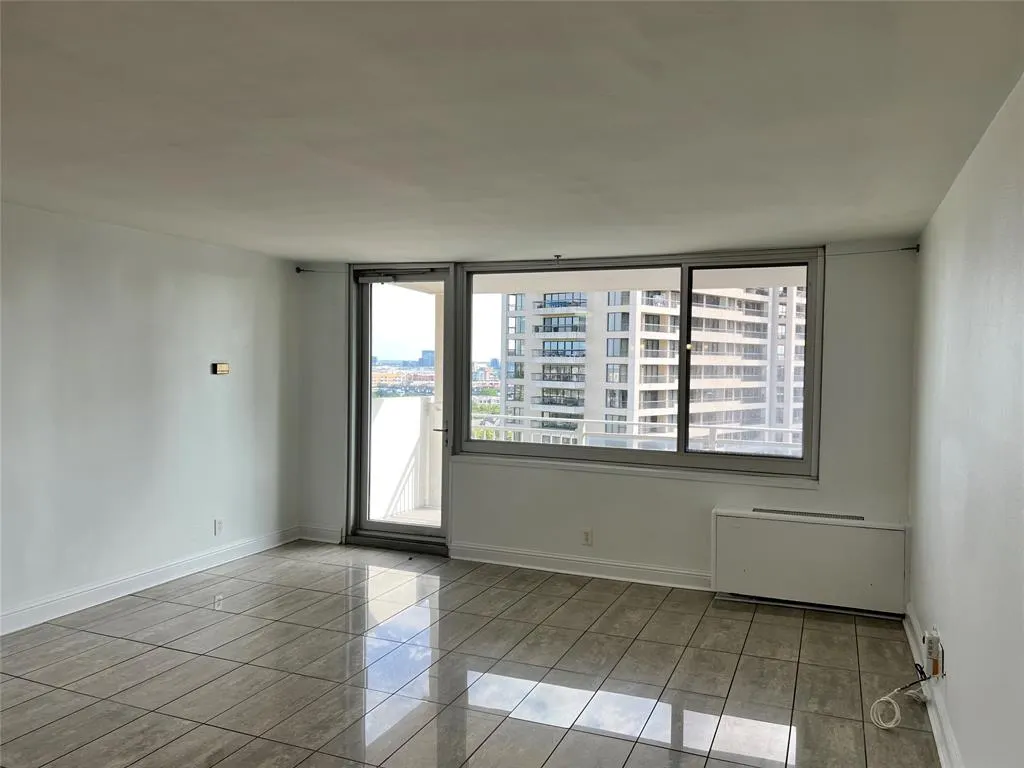 3883 Turtle Creek Boulevard, #2010