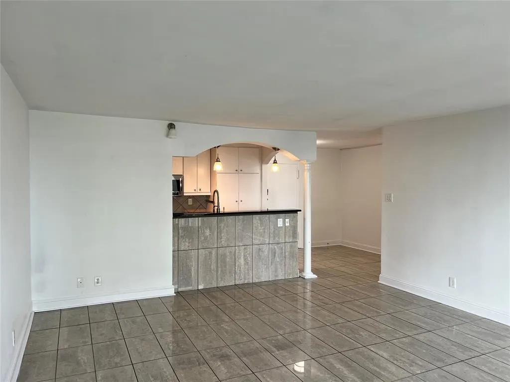 3883 Turtle Creek Boulevard, #2010