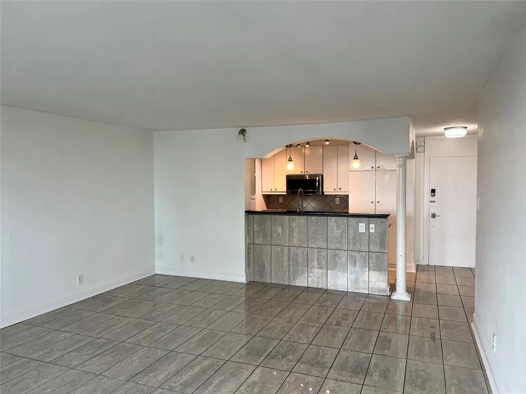 3883 Turtle Creek Boulevard, #2010