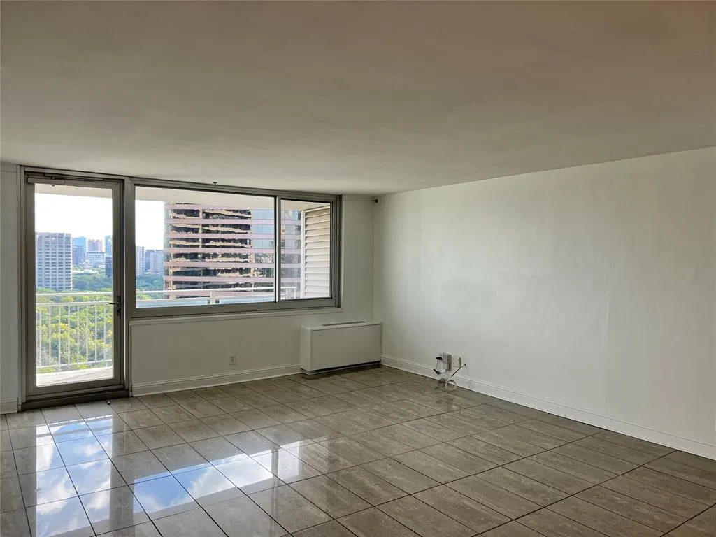 3883 Turtle Creek Boulevard, #2010