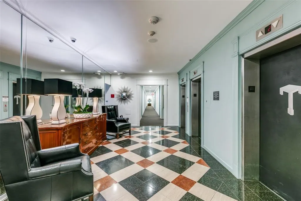 3883 Turtle Creek Boulevard, #2010