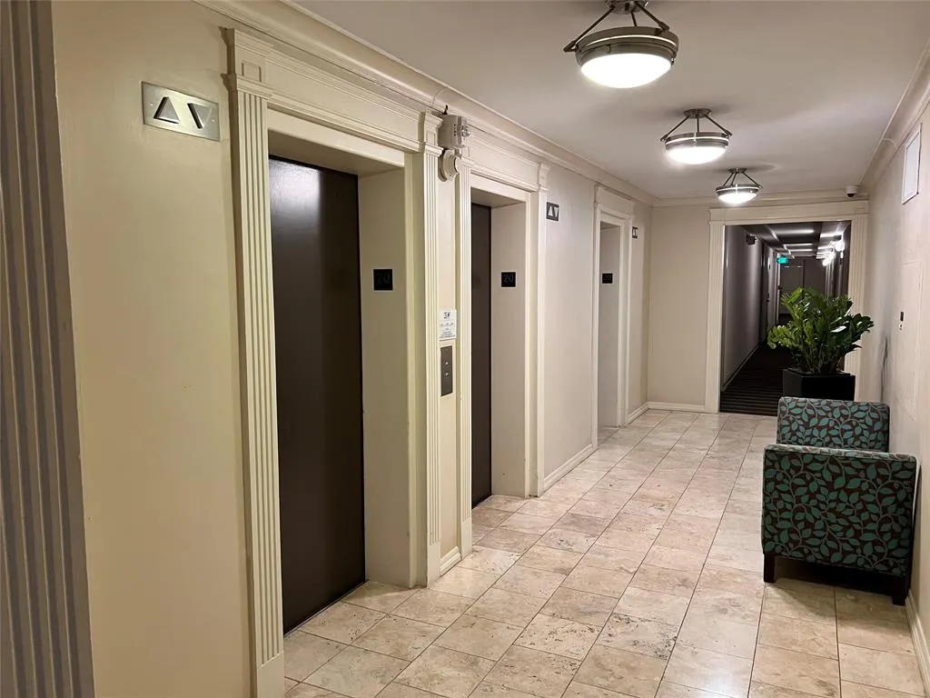 3883 Turtle Creek Boulevard, #2010