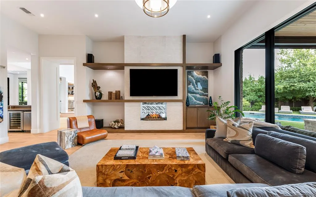 6522 Pemberton Drive