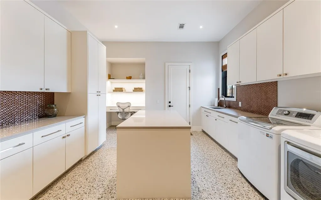 6522 Pemberton Drive