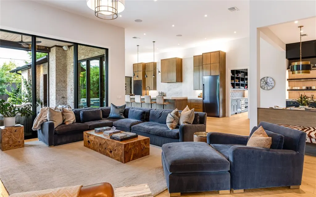6522 Pemberton Drive
