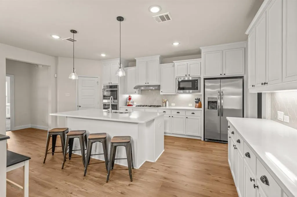 2506 Williamsburg Drive