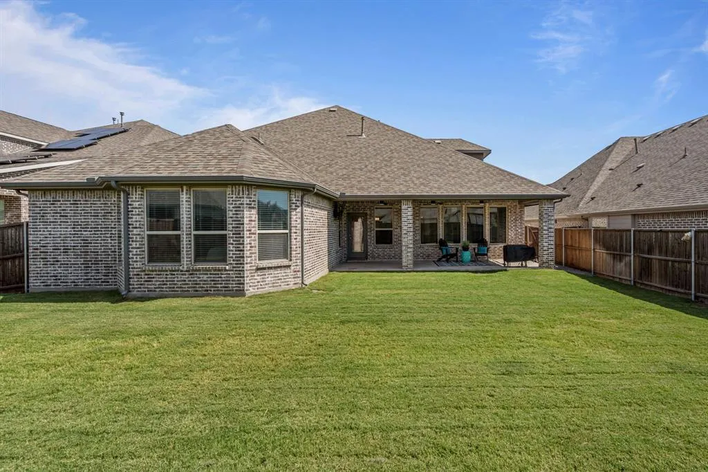 2506 Williamsburg Drive