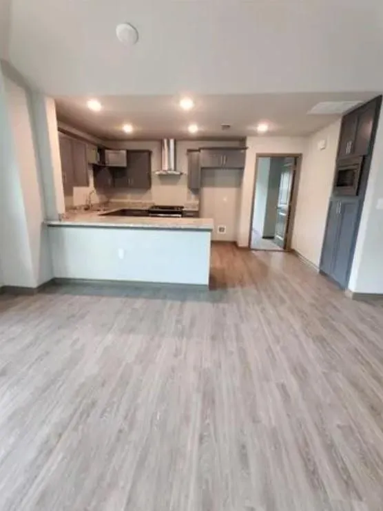 8714 Tudor Place