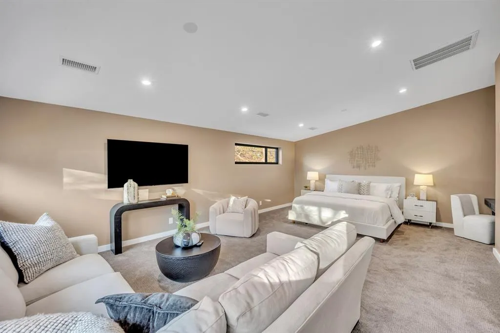 5947 Meadowcrest Drive
