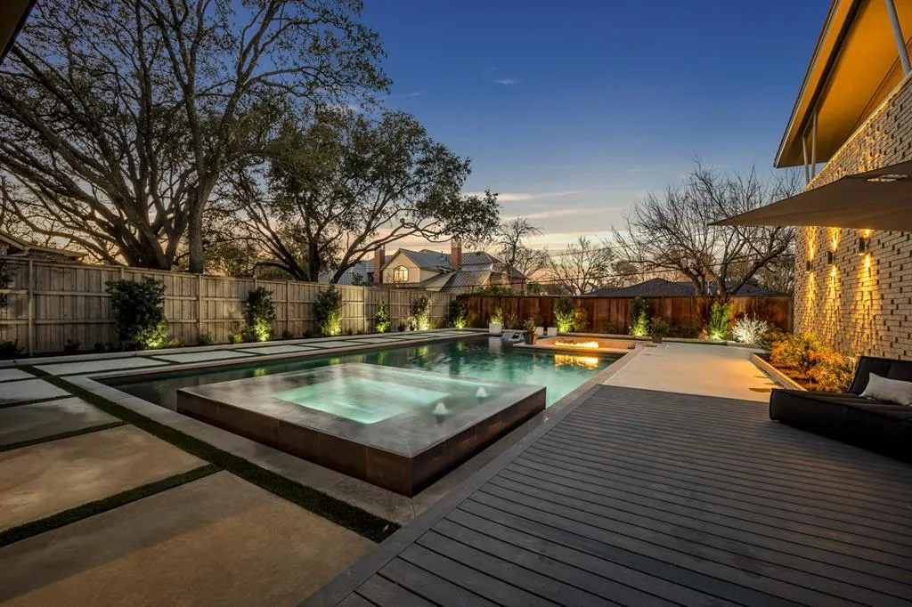 5947 Meadowcrest Drive