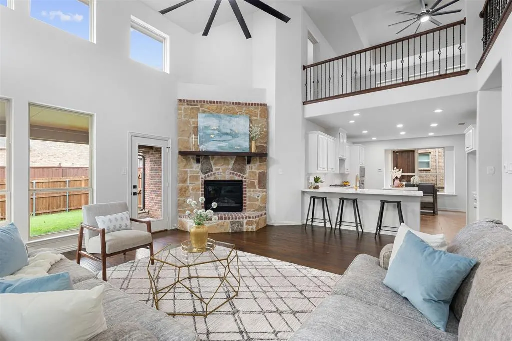 11984 Del Rio Drive