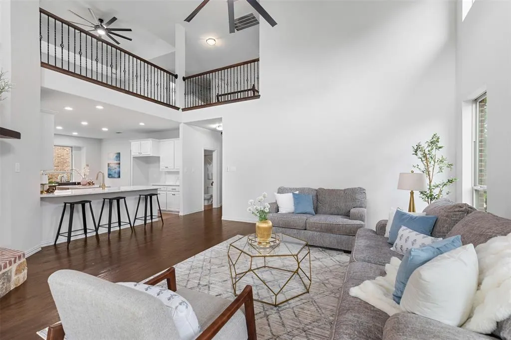 11984 Del Rio Drive