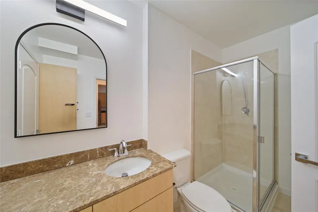 3225 Turtle Creek Boulevard, #320