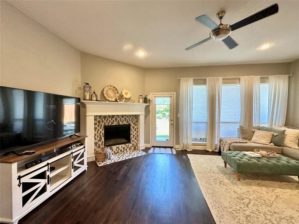 1708 Landon Lane