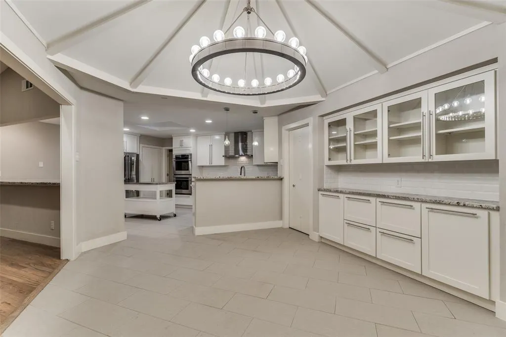 7207 Stefani Drive
