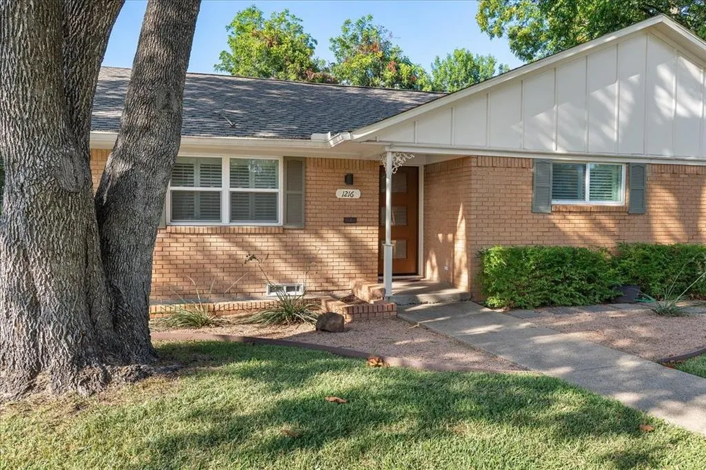 1216 Cypress Drive