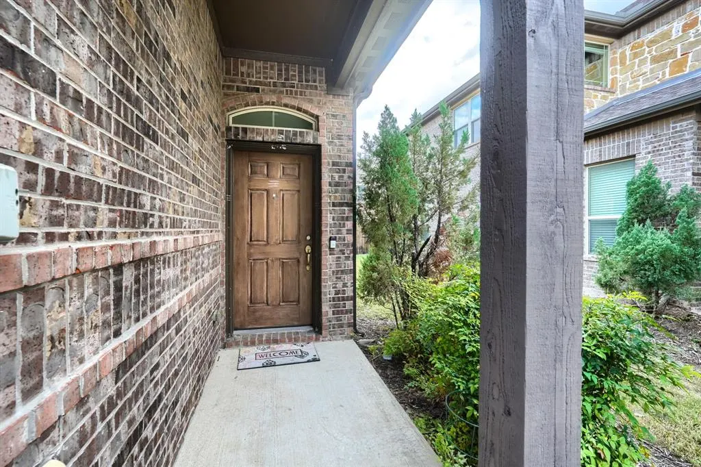 875 Vaquero Street