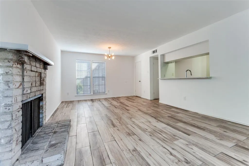 5881 Preston View Boulevard, #215