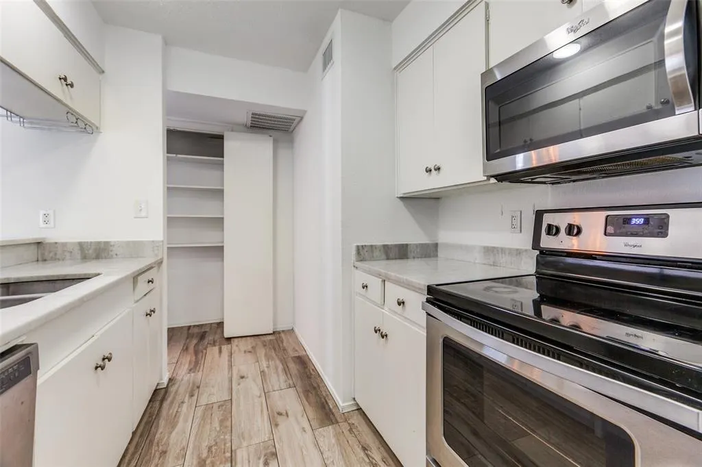 5881 Preston View Boulevard, #215