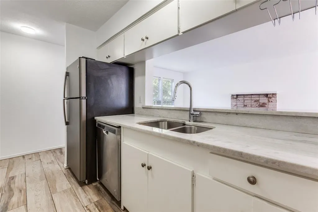 5881 Preston View Boulevard, #215