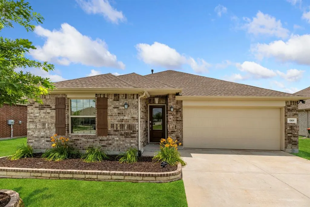 1301 Chapel Hill Drive