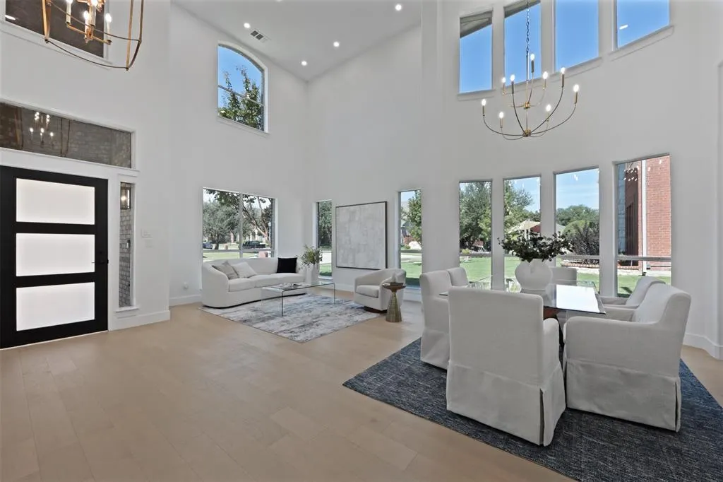 11868 Tangerine Lane