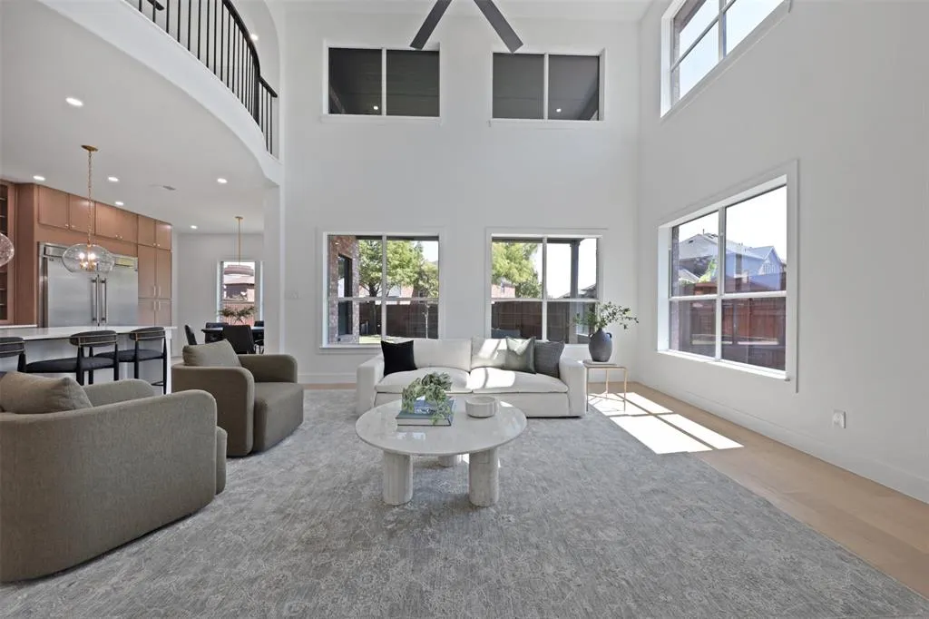 11868 Tangerine Lane