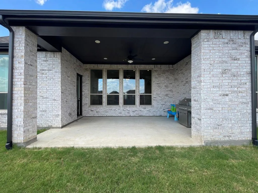 2816 Middleton Drive