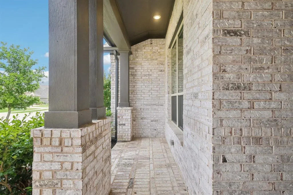 2816 Middleton Drive